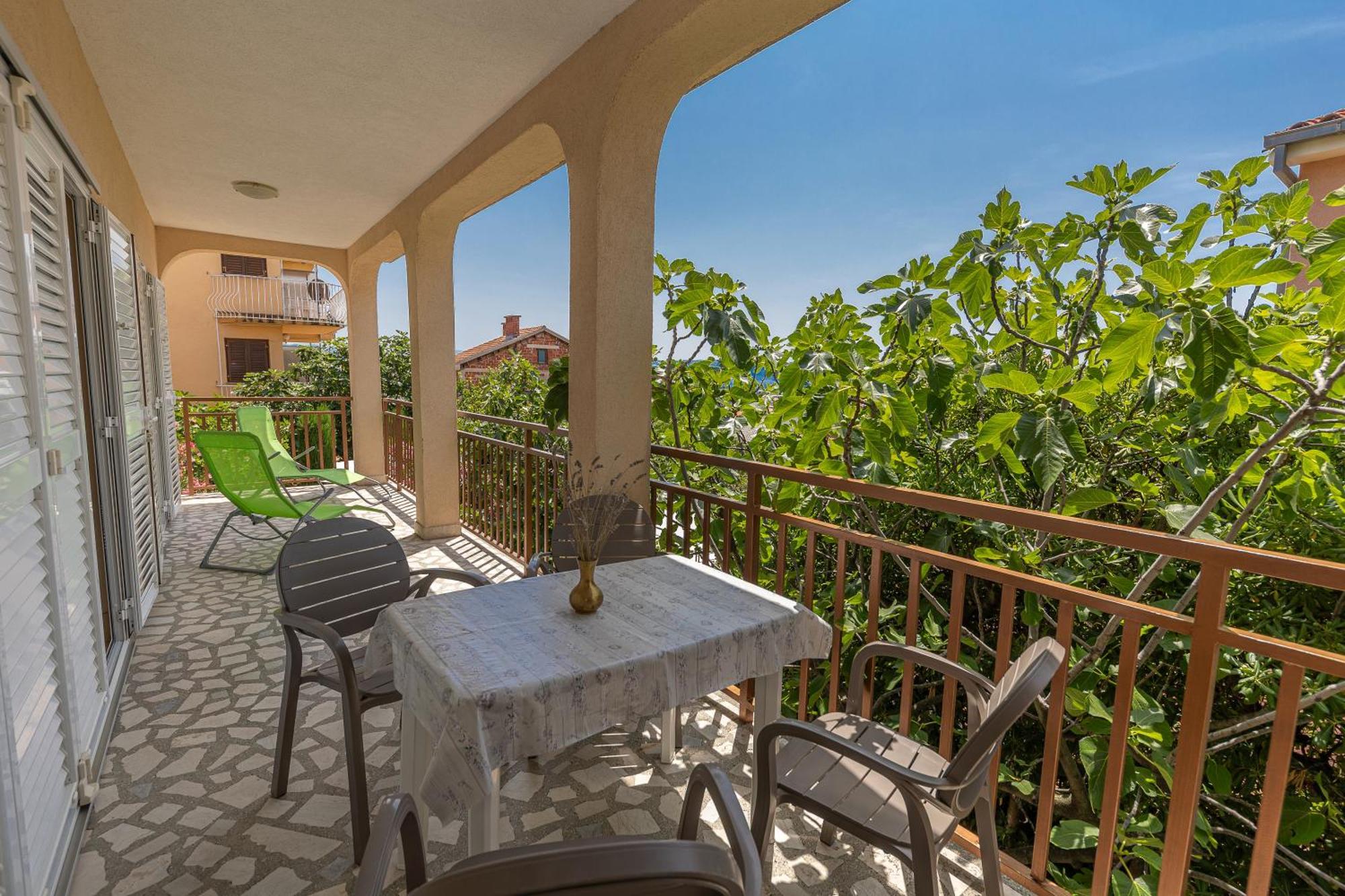 Apartments Nada Selce Exterior photo
