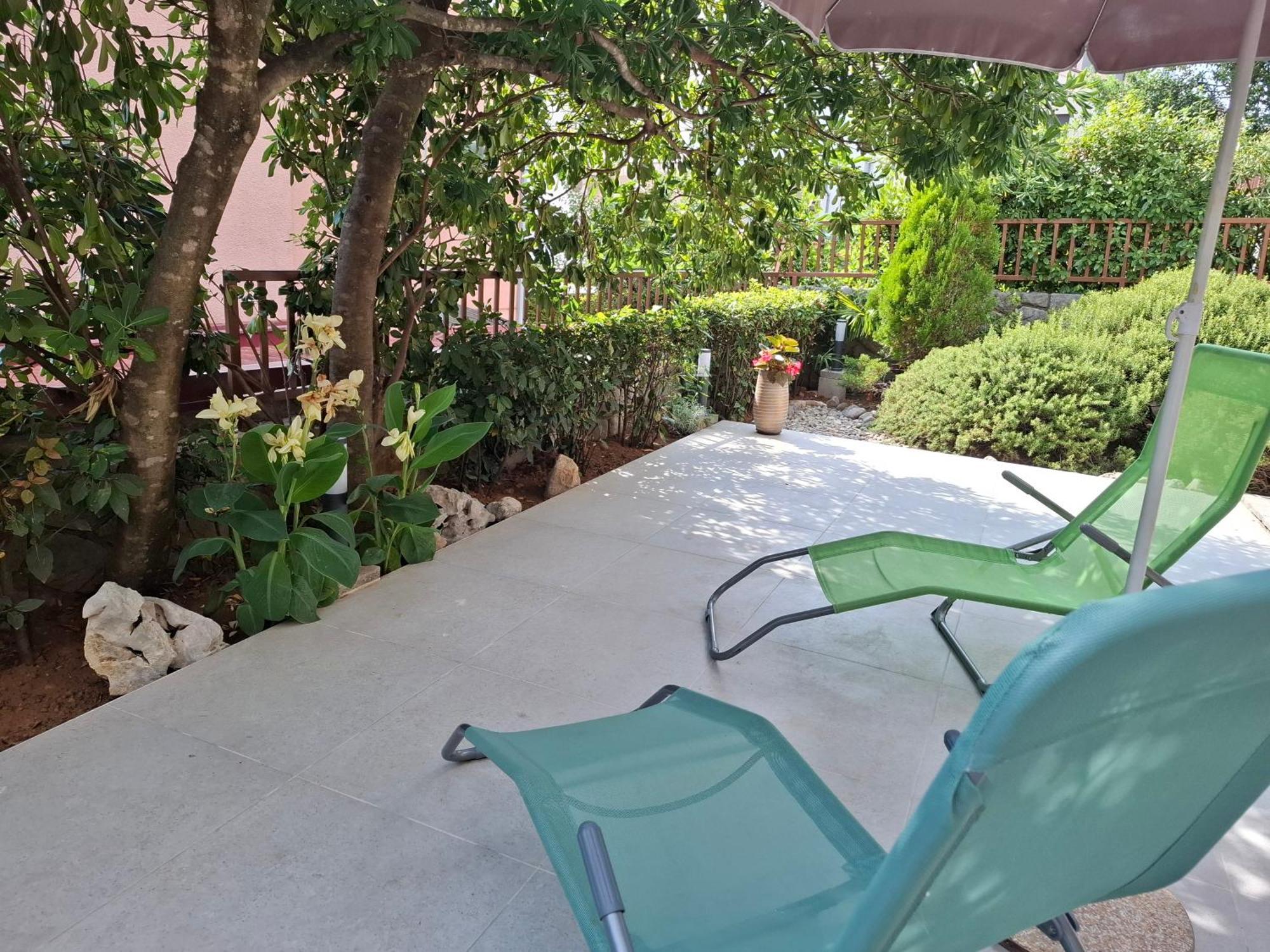 Apartments Nada Selce Exterior photo