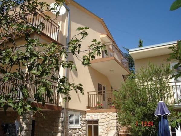 Apartments Nada Selce Exterior photo